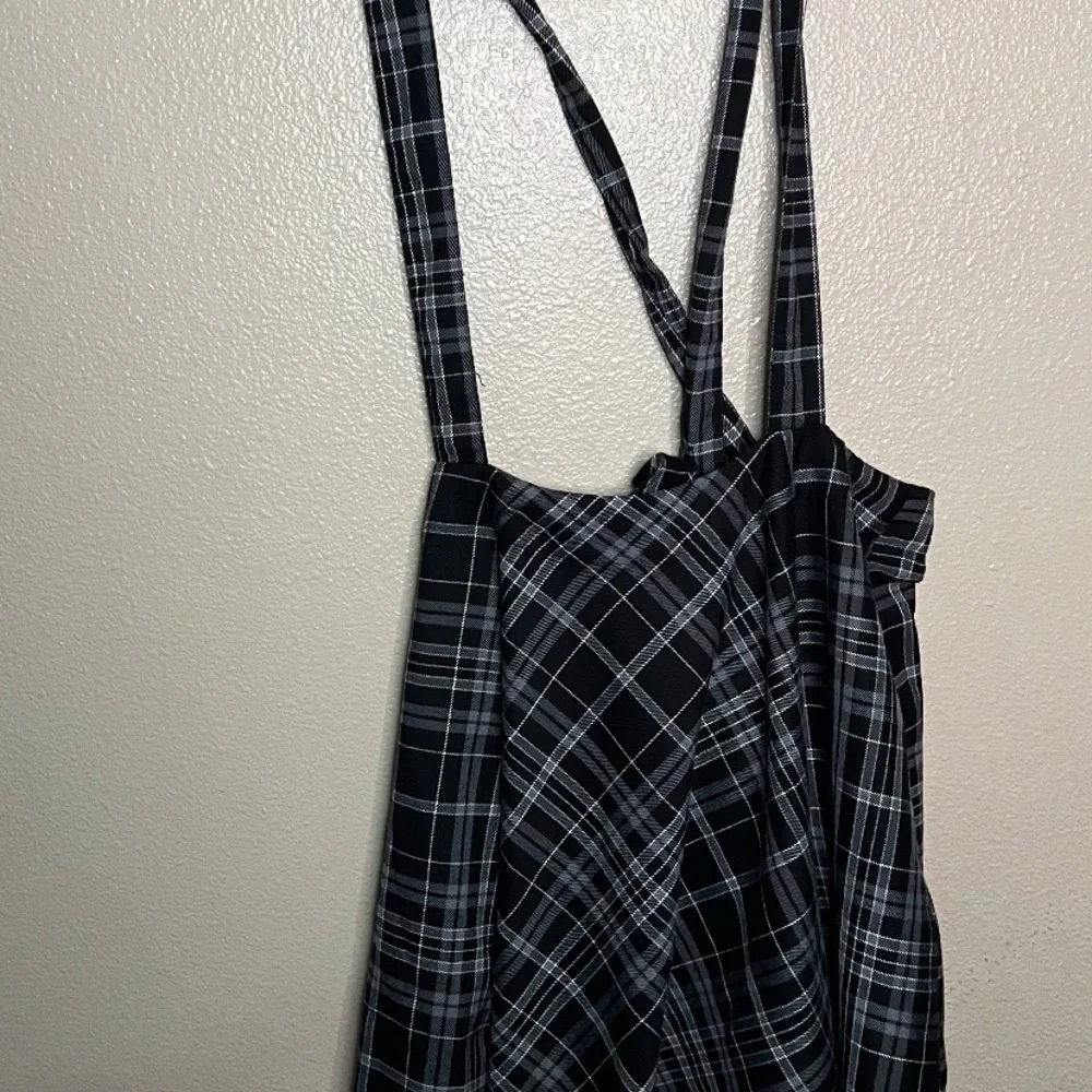 Hot Topic Black and White Plaid Suspender Skirt size Large